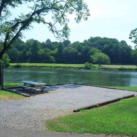 Charming House In Sevierville Family Friendly Quiet Location Close To Wilderness Exterior photo